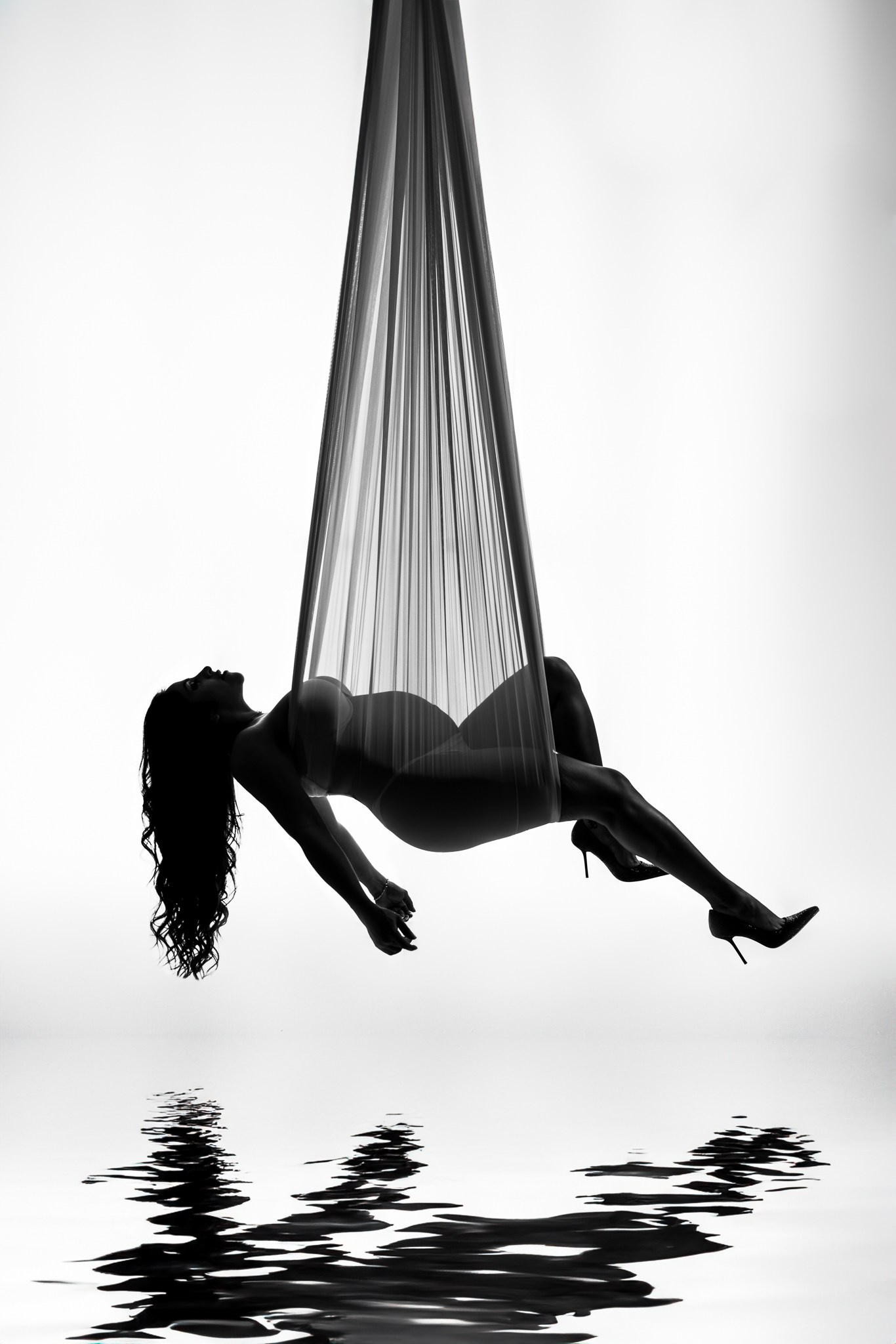 Professional family, maternity & newborn photographer in North Charleston, SC, creating timeless portraits