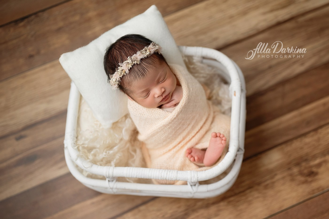 Newborn Photography in Kellyville, Sydney | Beautiful Family & Generational Portraits