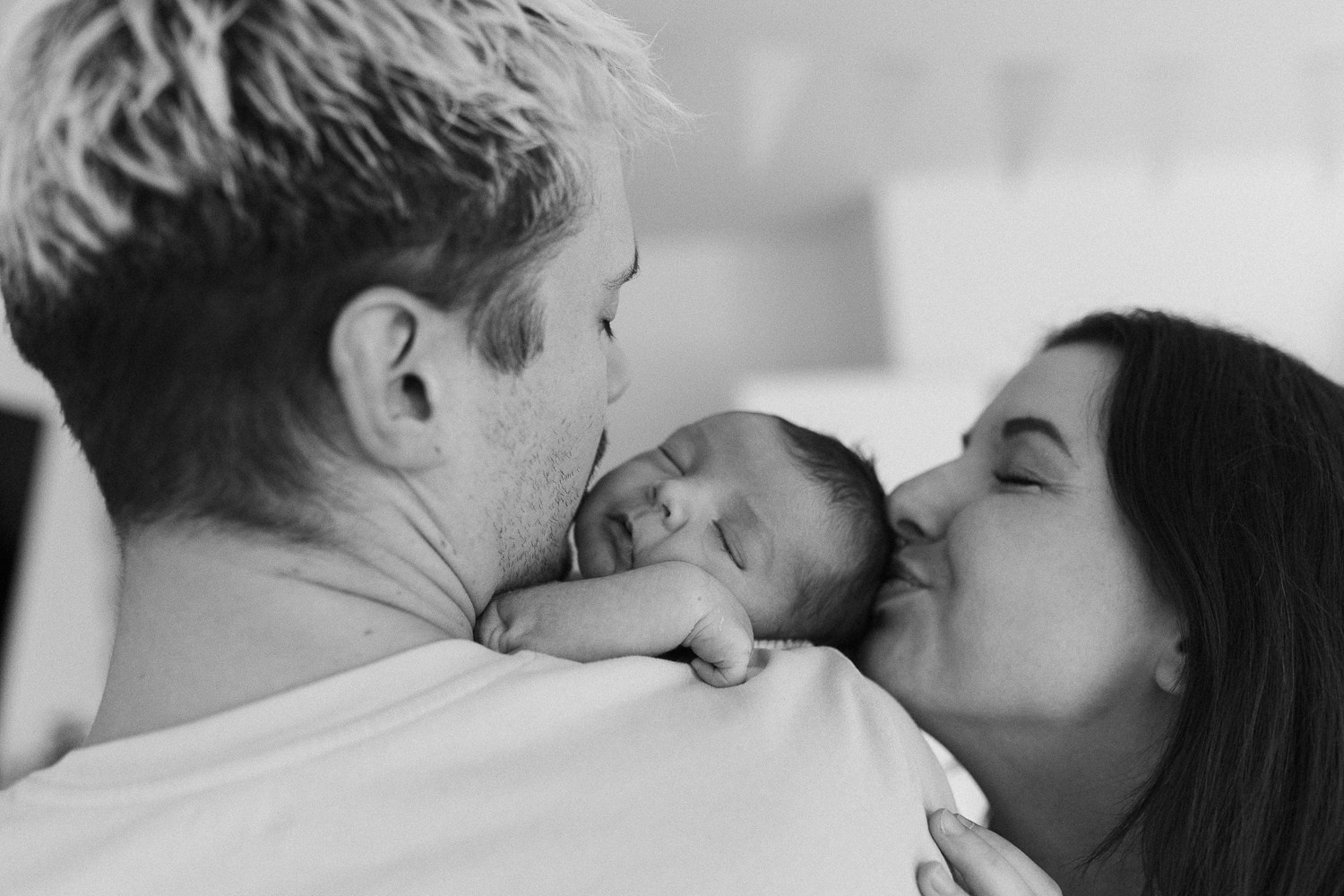 Neugeborenenfotografie Düsseldorf, Newborn Shooting Düsseldorf, Babyfotograf Düsseldorf, natürliche Babyfotos, Familienfotografie Düsseldorf, Neugeborenenshooting NRW.