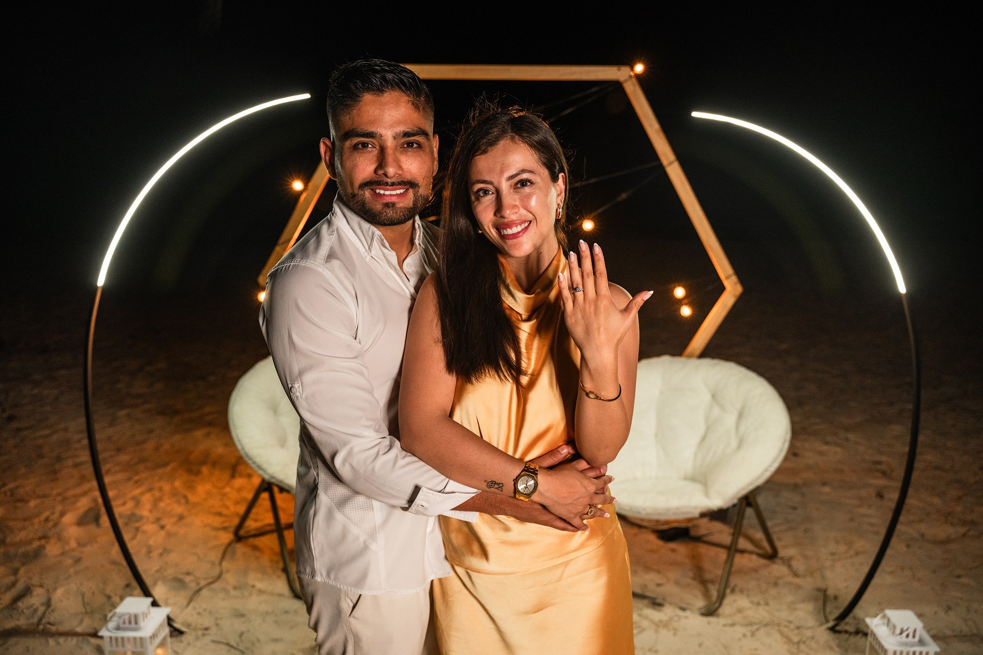 Propuesta al Atardecer en Punta Cana — Picnic Romántico Frente al Mar