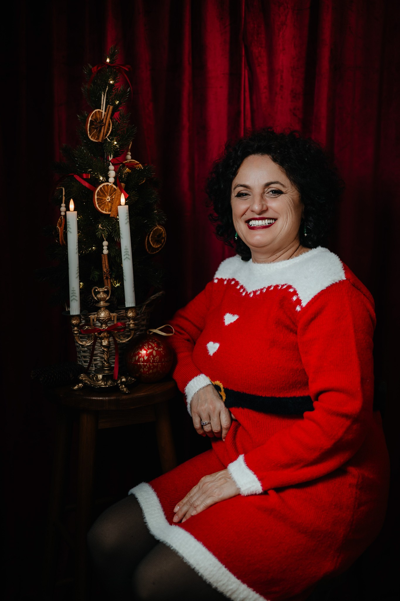 Ședințe Foto Crăciun 2025 Piatra Neamț | Fotografii de Sărbători | FotoACTIV. Fotograf Profesionist Piatra Neamț, Roman, Târgu Neamț, Bicaz, Neamț | Studio, Nuntă, Botez, Eveniment | FotoACTIV