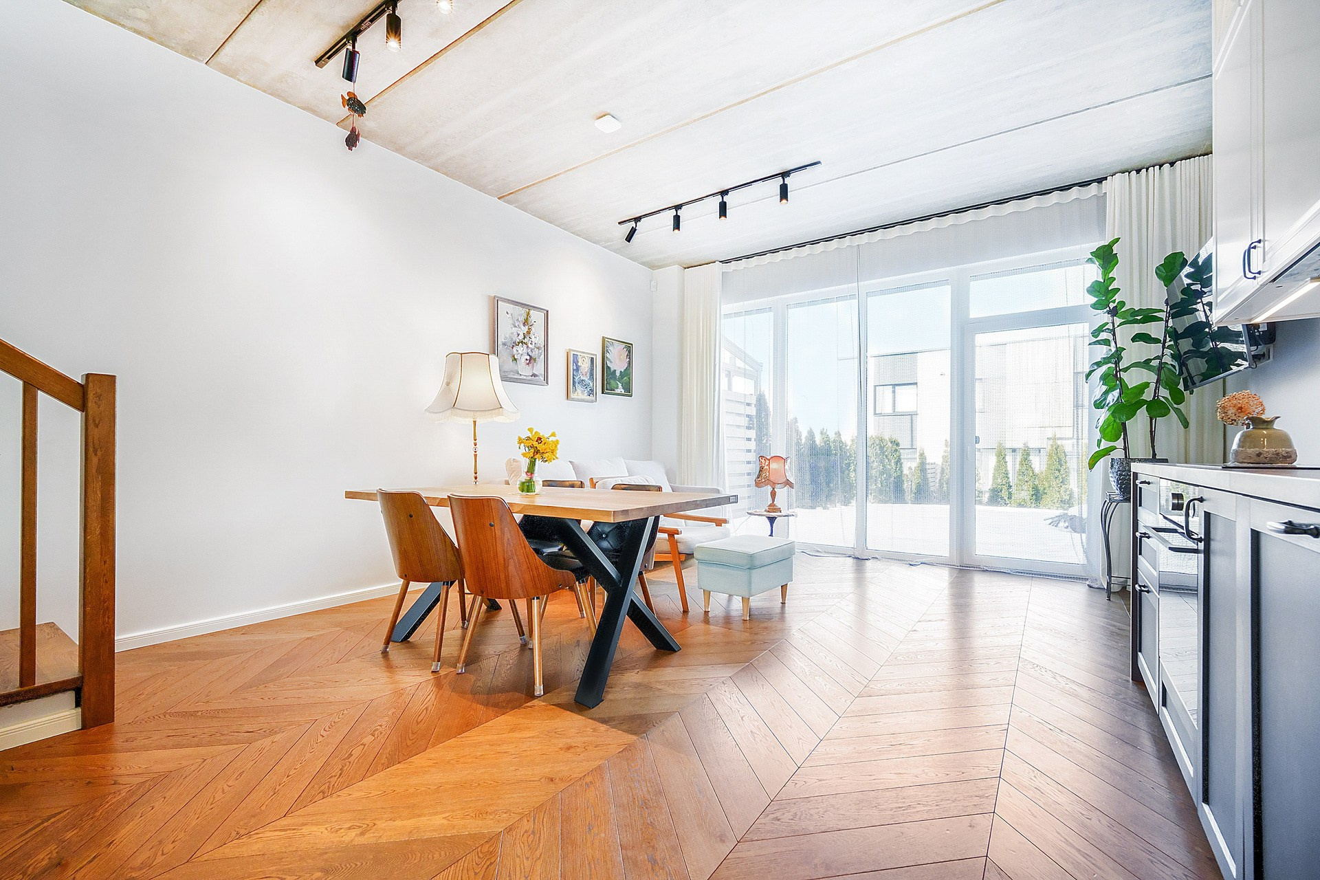 Jauki svetainės NT nuotrauka pardavimui ar nuomai.