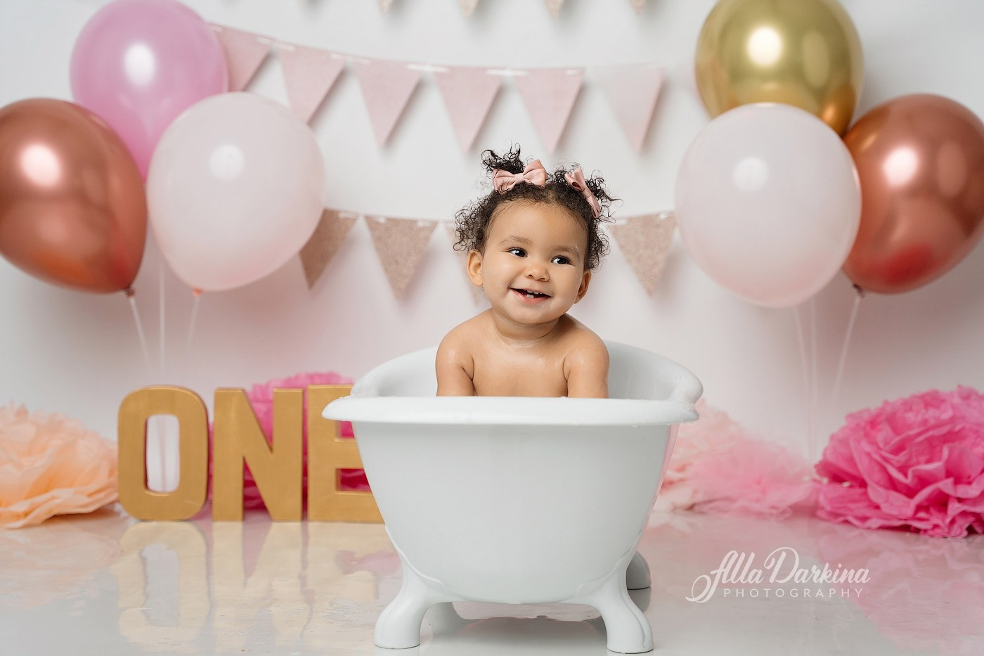 First year selebration. Newborn and family photographer. Hills District. Sydney