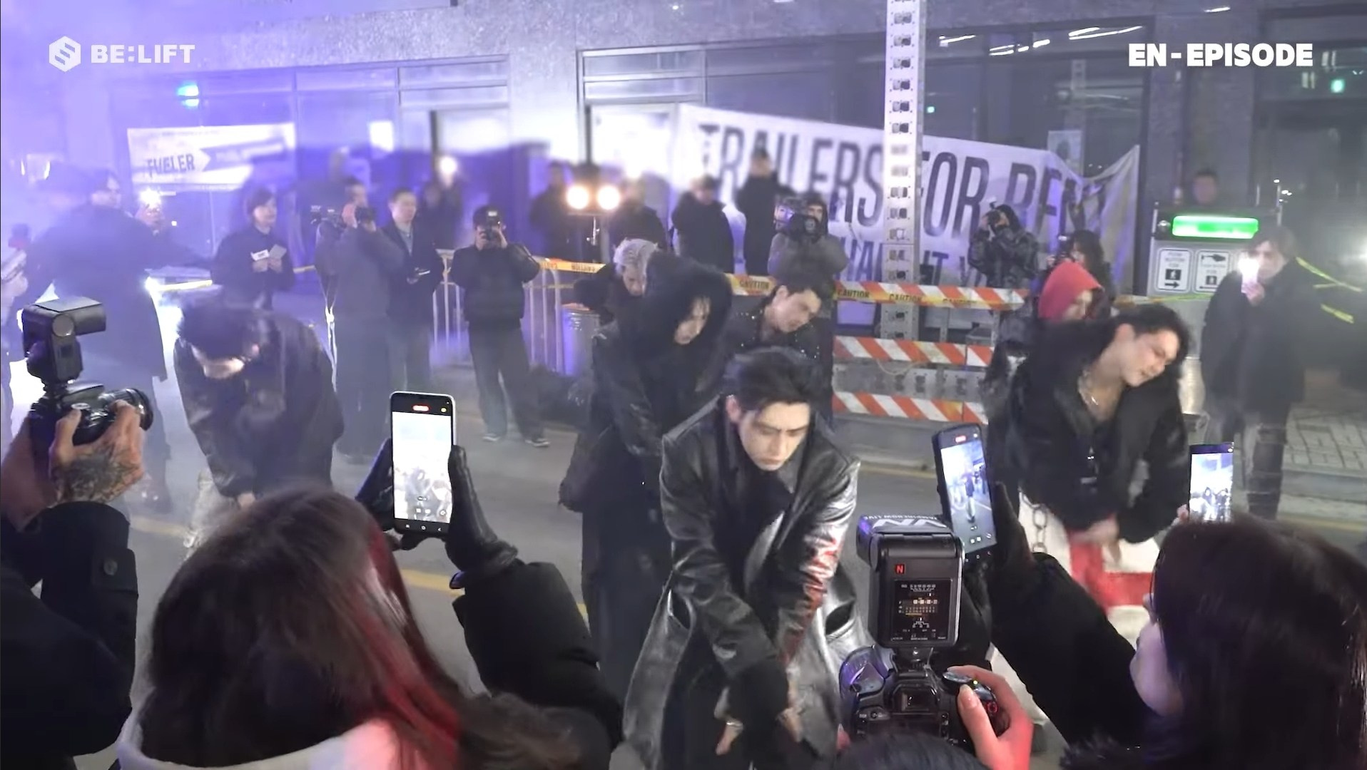 K-POP BOYS IDOL GROUP ENHYPEN “KNIFE” — extra, 18/12/2025