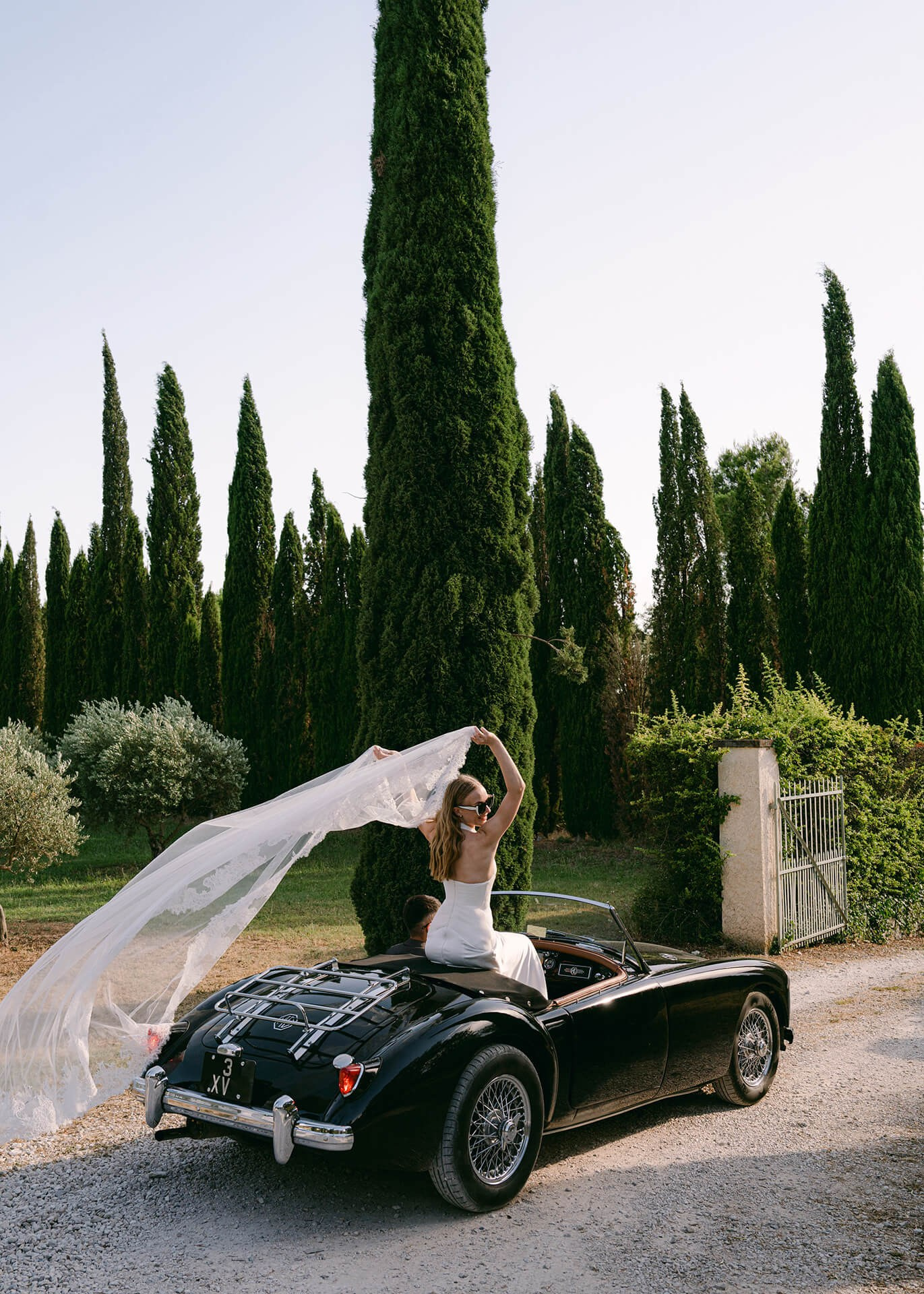 Italy Wedding Photographer | Inna Zaytseva Photography. Wedding photographer in Europe. Based in Italy, Lake Como. Aesthetic elegant story-telling