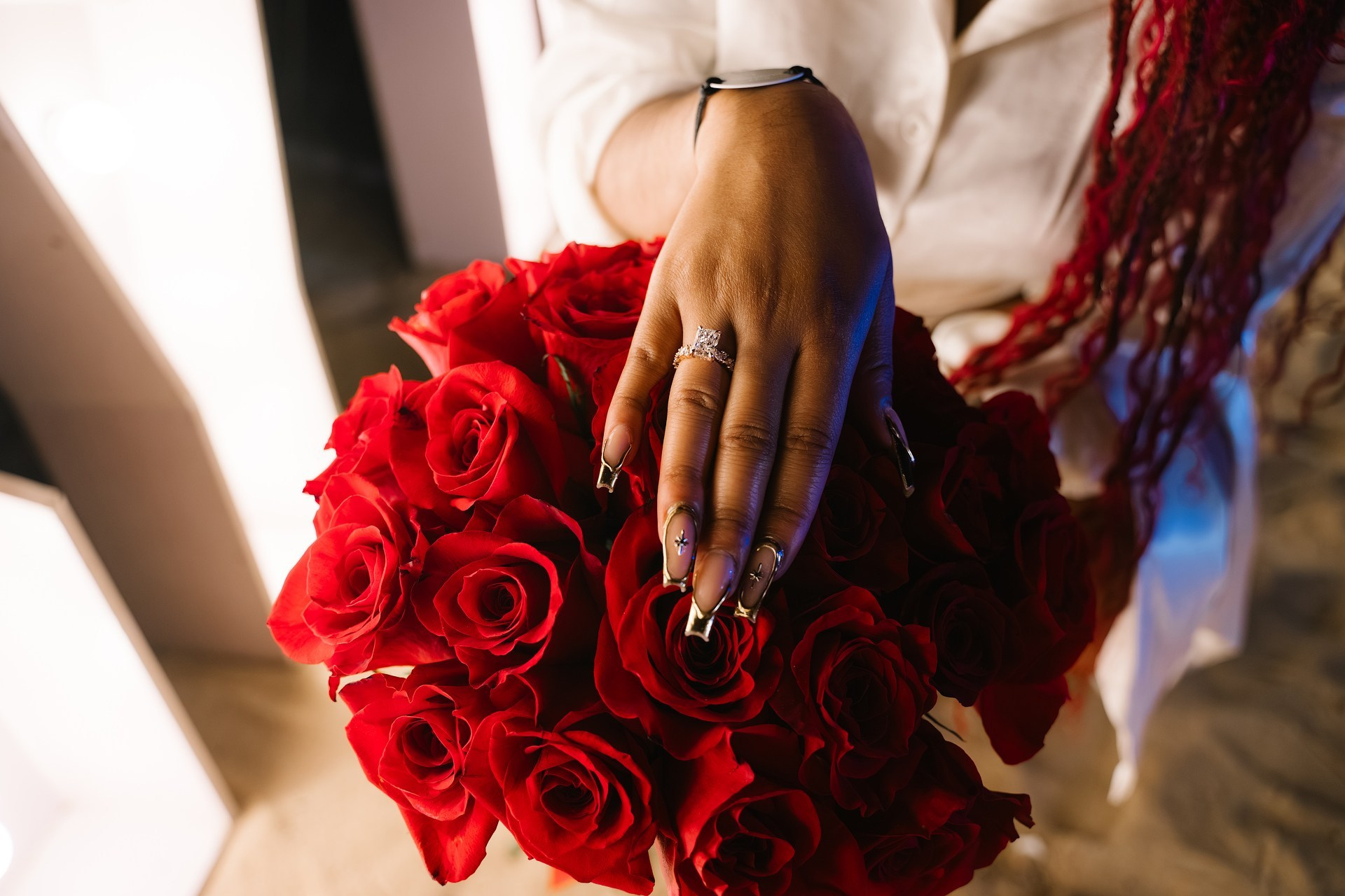 VIP Proposal Package — Rose Path to “Marry Me” Letters
