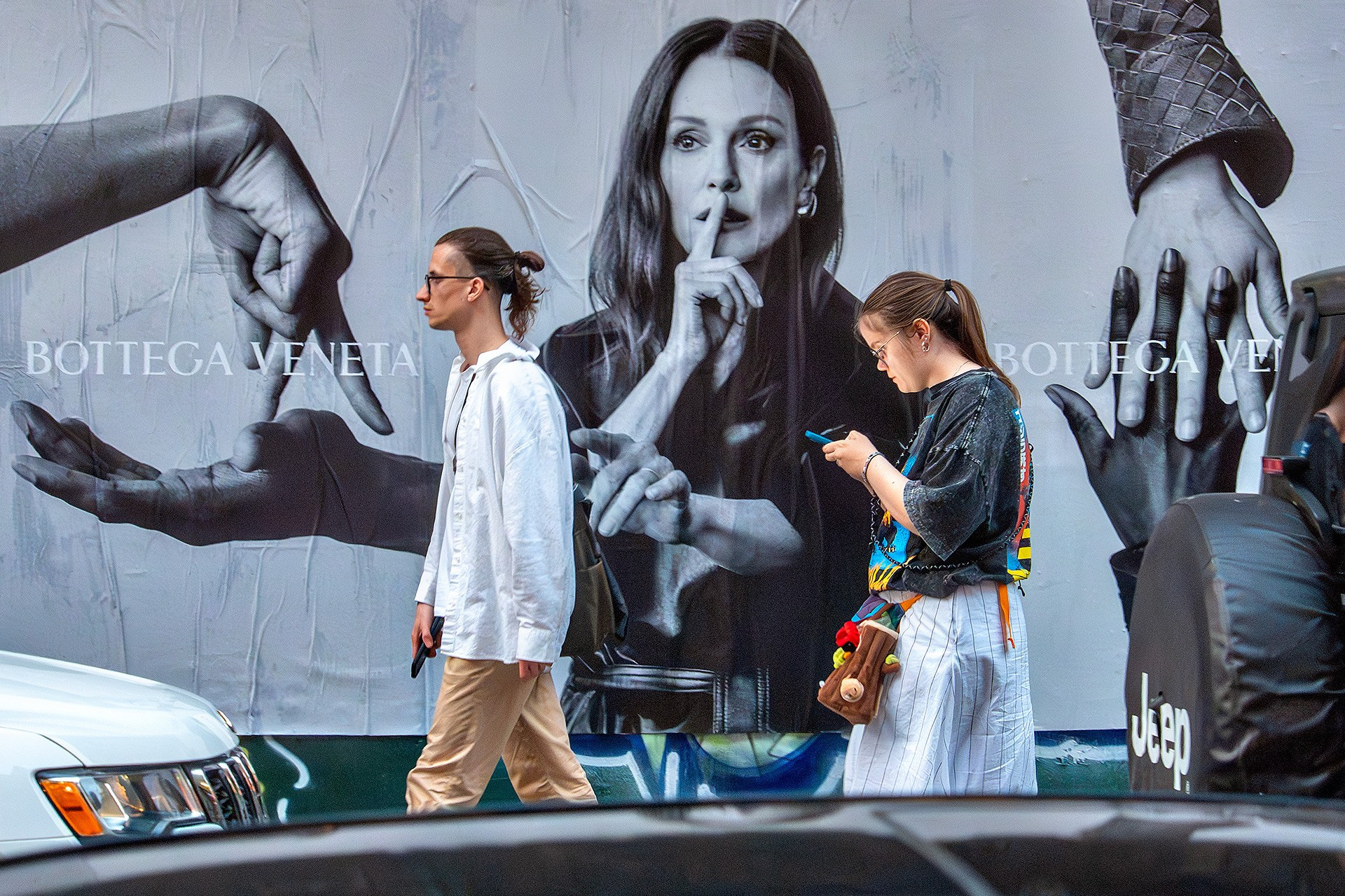 Best Street Photographer in New York City — Candid NYC Moments Captured by Emin Kuliyev. Emin Kuliyev — Award-Winning Wedding Photojournalist NYC & USA | Best Wedding Photographer Known for Candid, Timeless Moments