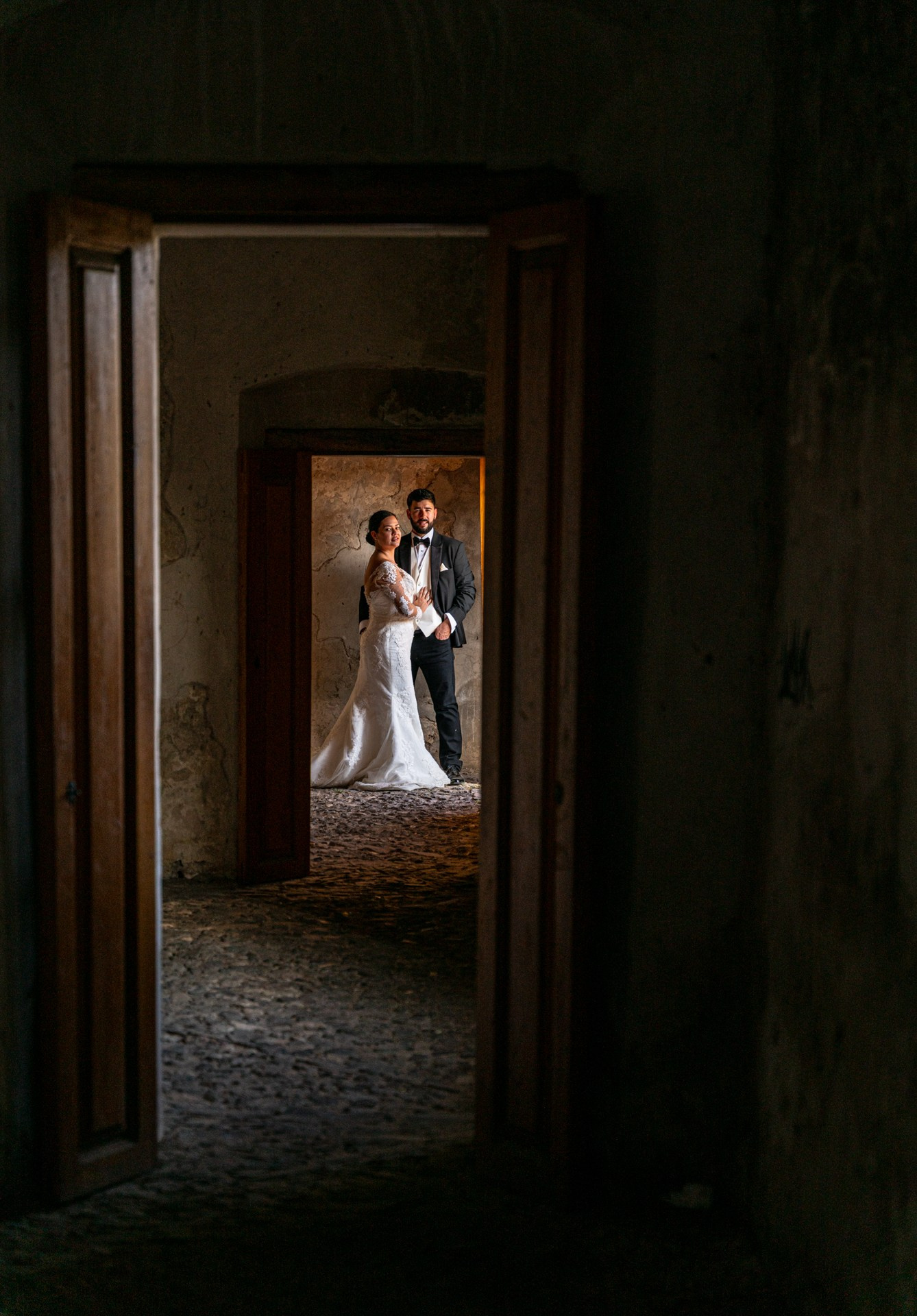 Elopement & Lifestyle Wedding Photographer