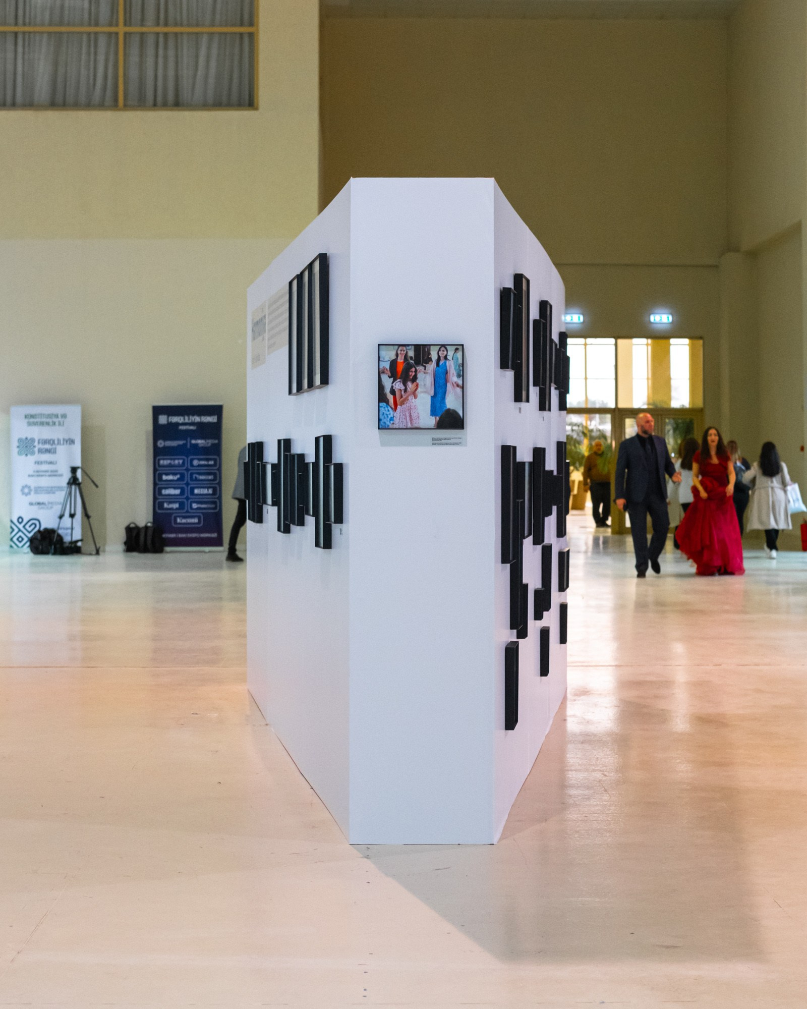 Foto Sərgi. Bakıda Peşəkar Tədbir, Love Story və Təbiət Fotoqrafı — Elşən Baba