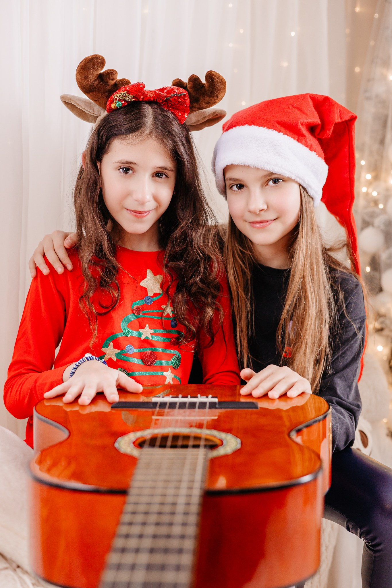 Ședințe Foto Crăciun 2025 Piatra Neamț | Fotografii de Sărbători | FotoACTIV. Fotograf Profesionist Piatra Neamț, Roman, Târgu Neamț, Bicaz, Neamț | Studio, Nuntă, Botez, Eveniment | FotoACTIV