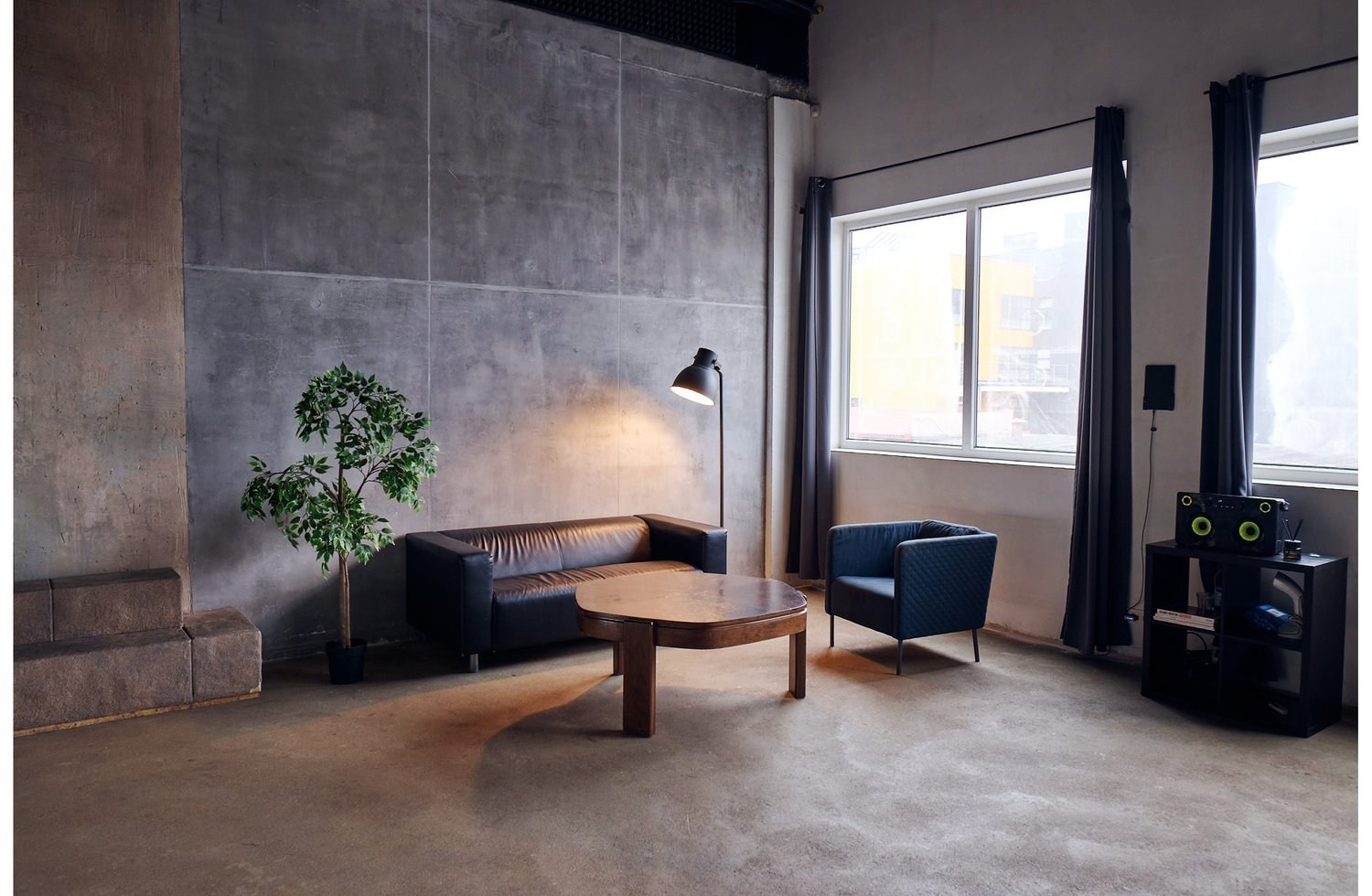 Nuomojamos Fotostudijos Vilniuje. Framed by Evelina | Vestuvių fotografė