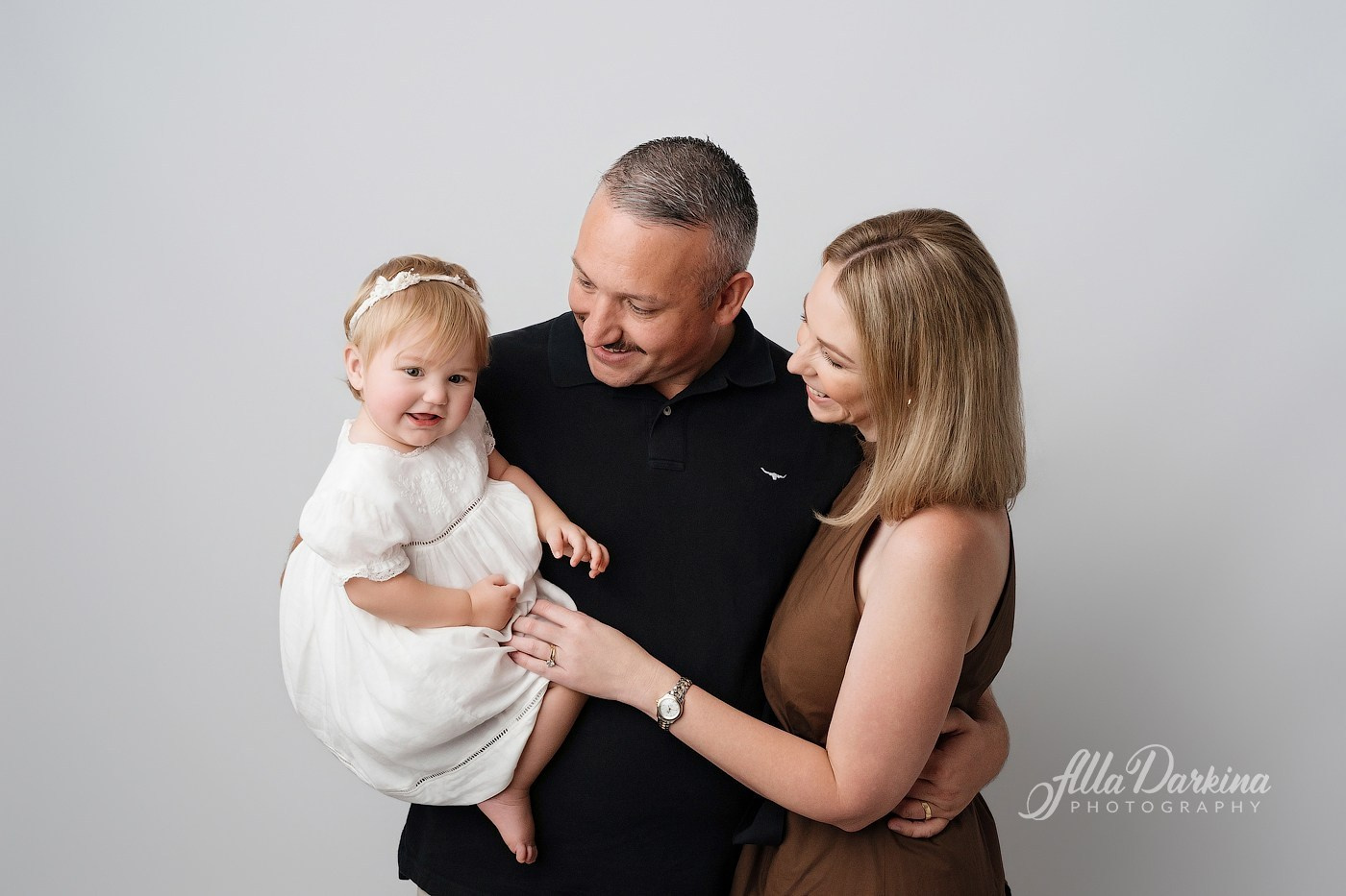Mother’s Day SPECIAL OFFER. Newborn and family photographer. Hills District. Sydney
