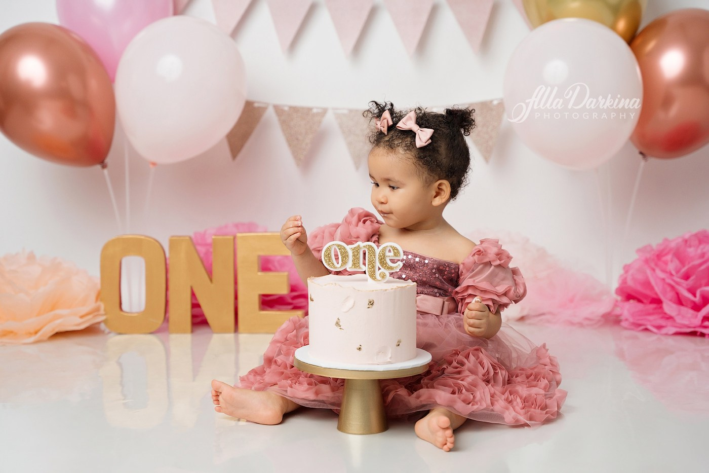 First year selebration. Newborn and family photographer. Hills District. Sydney