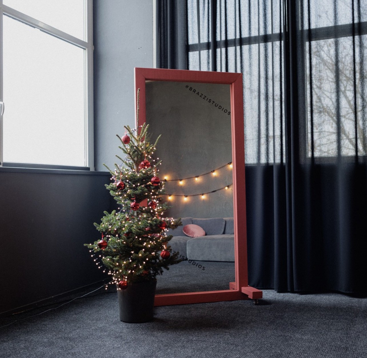 Christmas Photo Studios in Vilnius: Top Studios for Holiday Photoshoots. Framed by Evelina | Destination Wedding Photographer from Lithuania | Europe