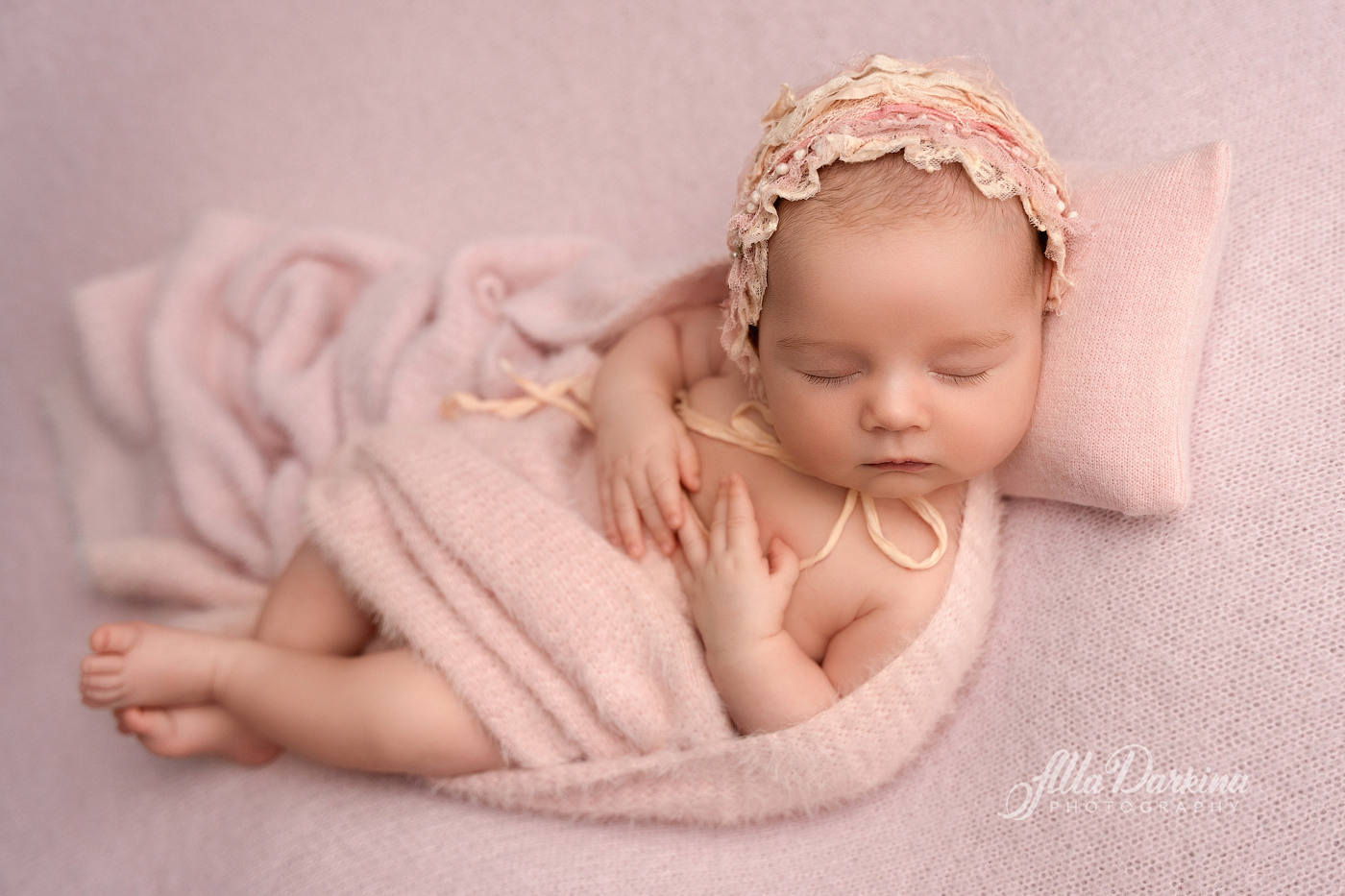 Studio newborn session for baby Lukah. Sneak peek. Newborn and family photographer. Hills District. Sydney