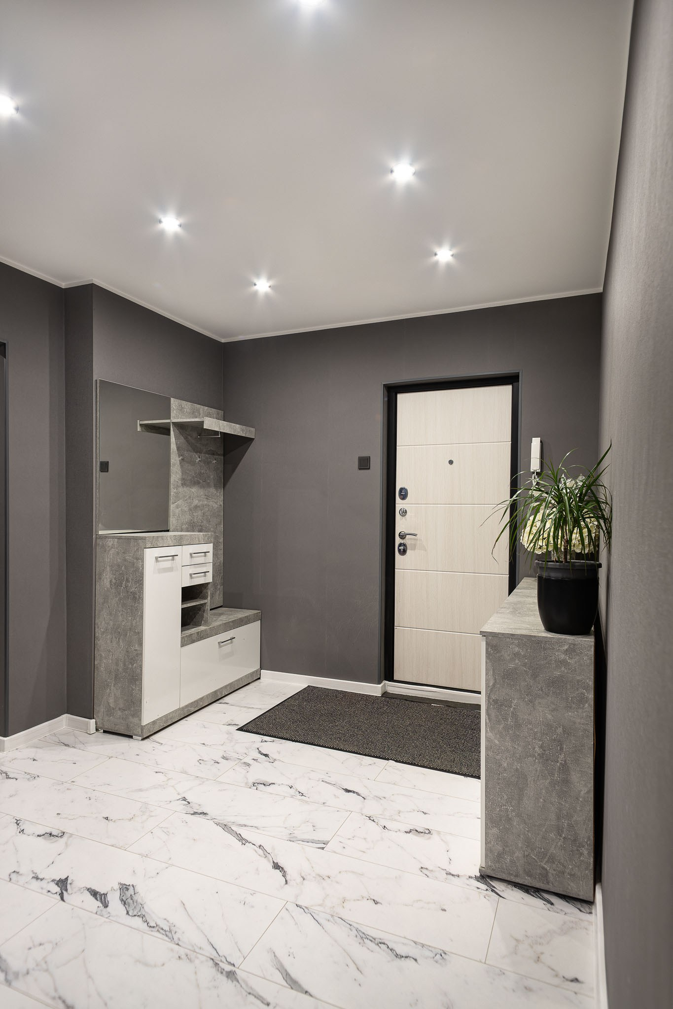 Real Estate and Interior Photography. Tony photographer and videographer in Tallinn