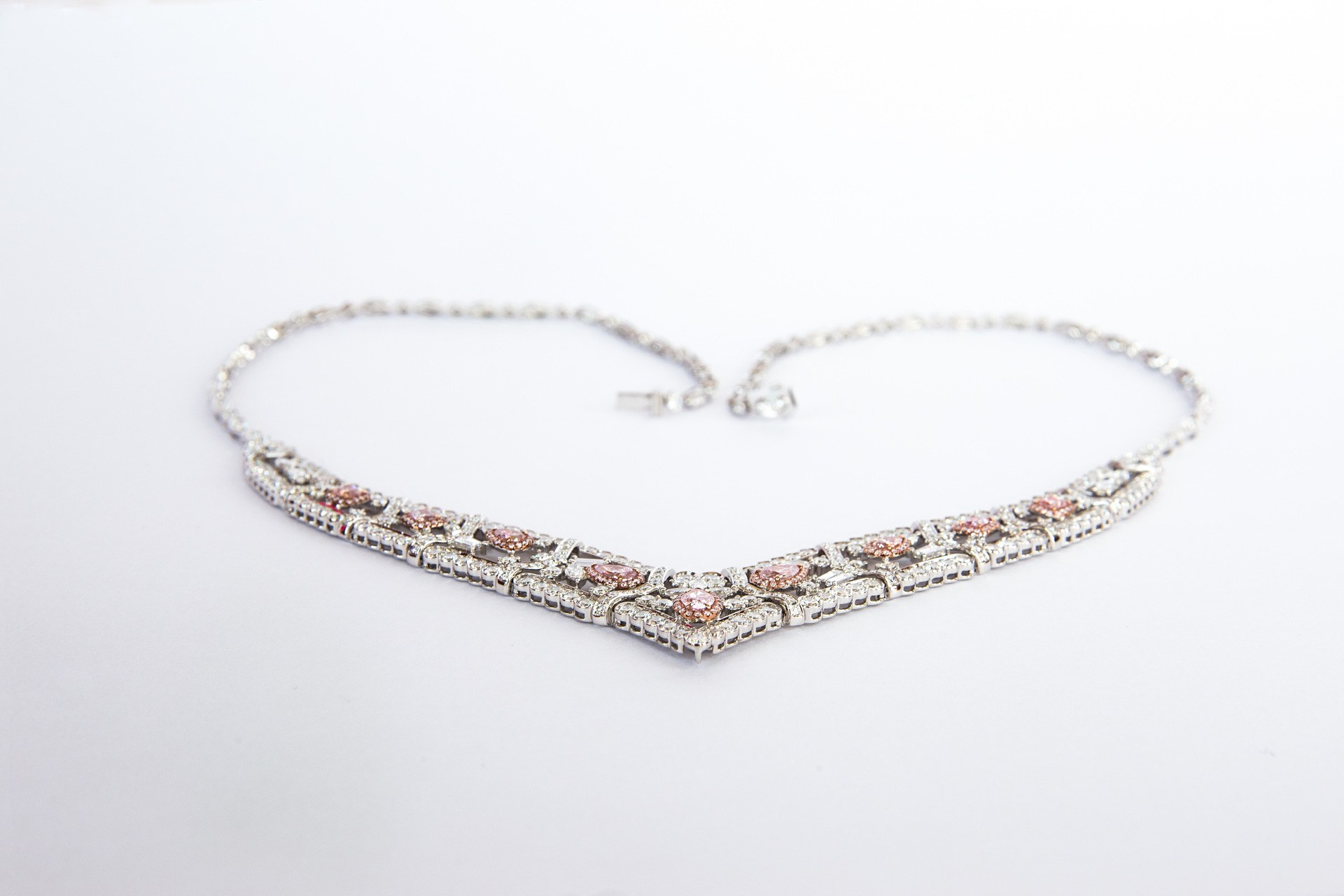 CUSTOM MADE Jewelry by Yoka Iizuka. YOKA IIZUKA | State-of-the-Art Jewelry Masterpieces