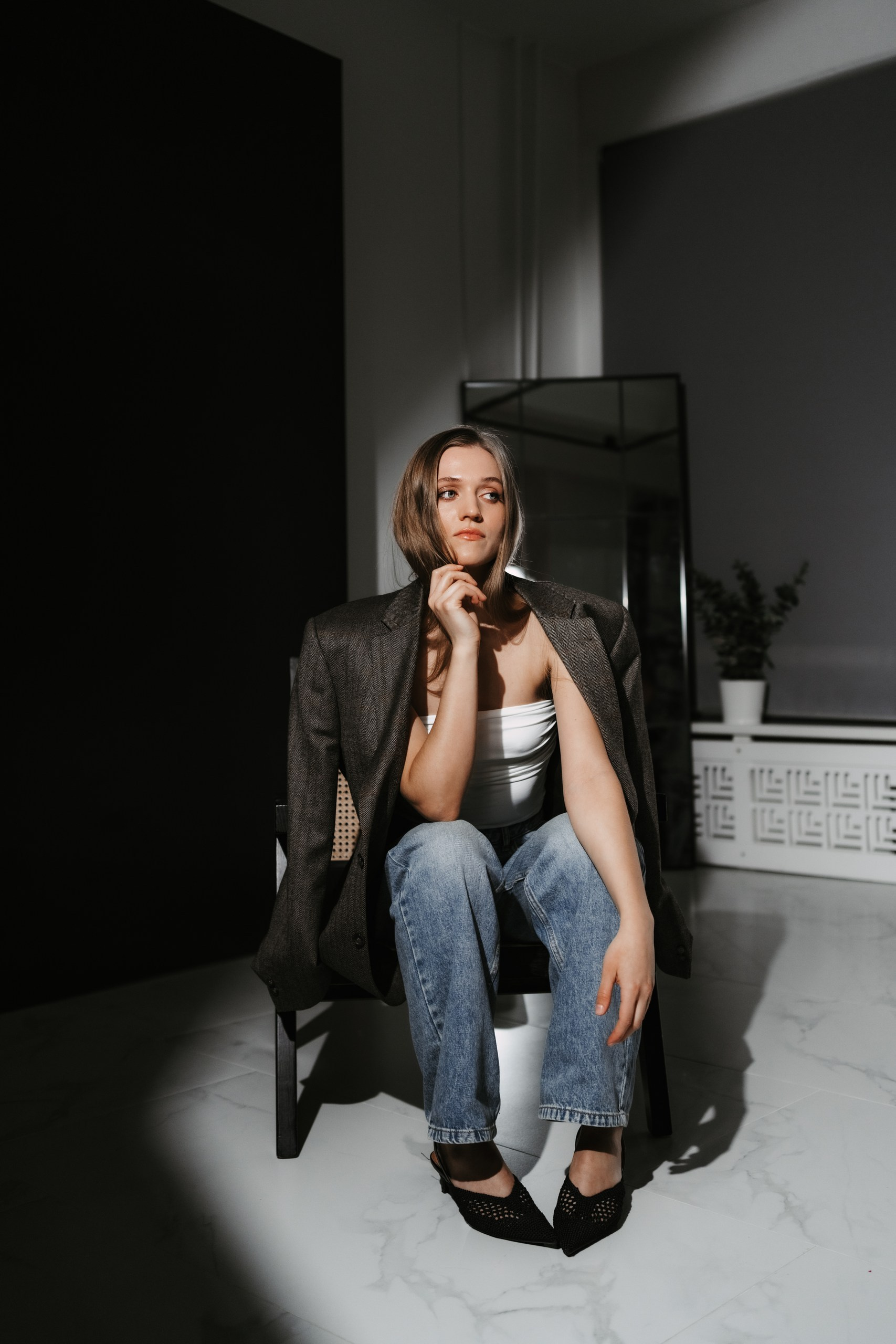 Foto un Video satura studija Rīgā - BRAND STUDIO. Video shooting and creating with phone, iPhone Video School