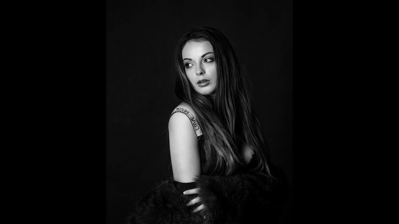 BACKSTAGE: Закулисье, вспышки и никакой паники! 📸✨ Добро пожаловать в святая святых! Здесь я выкладываю то, что обычно остается за кадром:. Professional photo and video filming in Germany