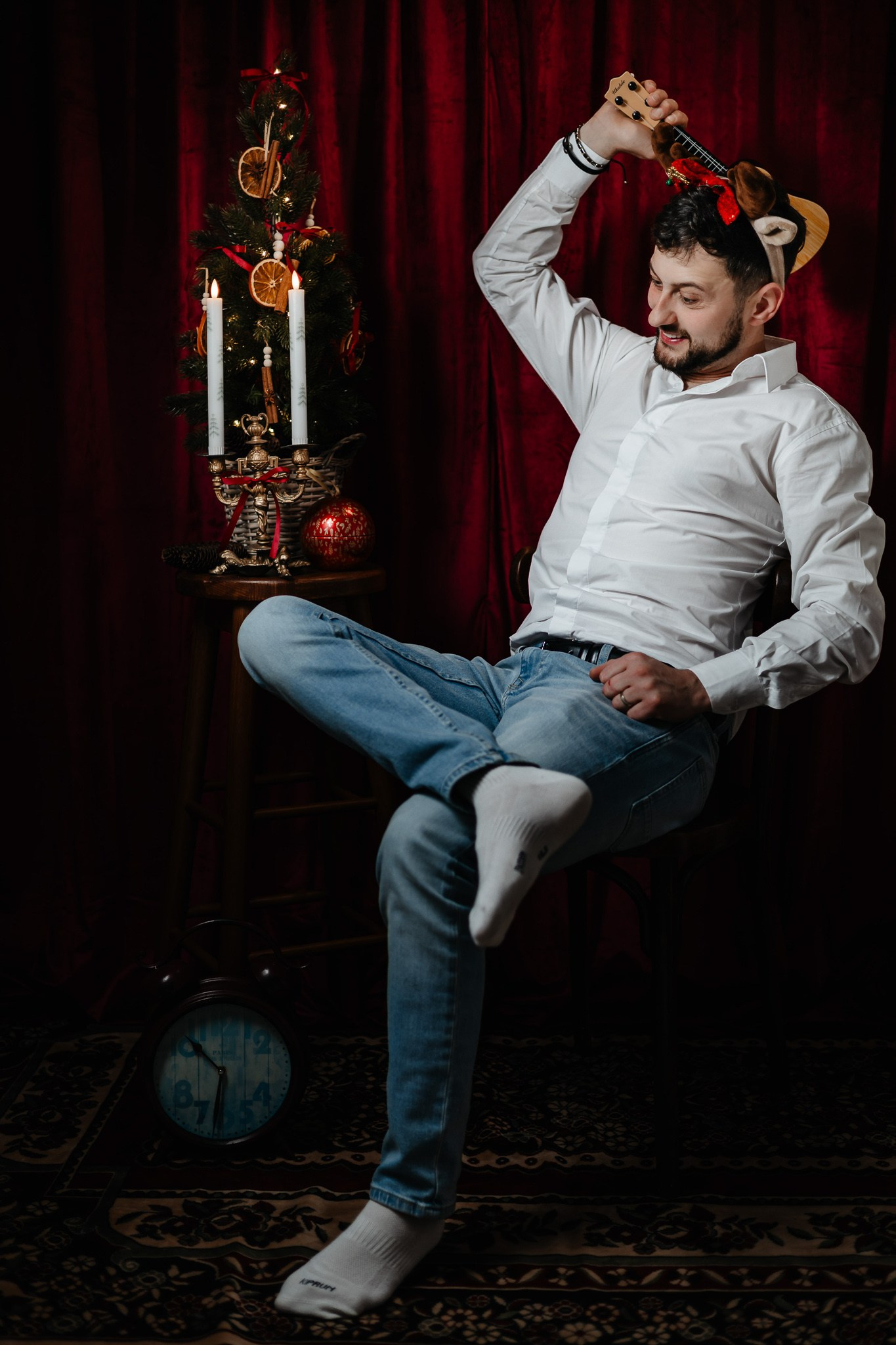 Ședințe Foto Crăciun 2025 Piatra Neamț | Fotografii de Sărbători | FotoACTIV. Fotograf Profesionist Piatra Neamț, Roman, Târgu Neamț, Bicaz, Neamț | Studio, Nuntă, Botez, Eveniment | FotoACTIV