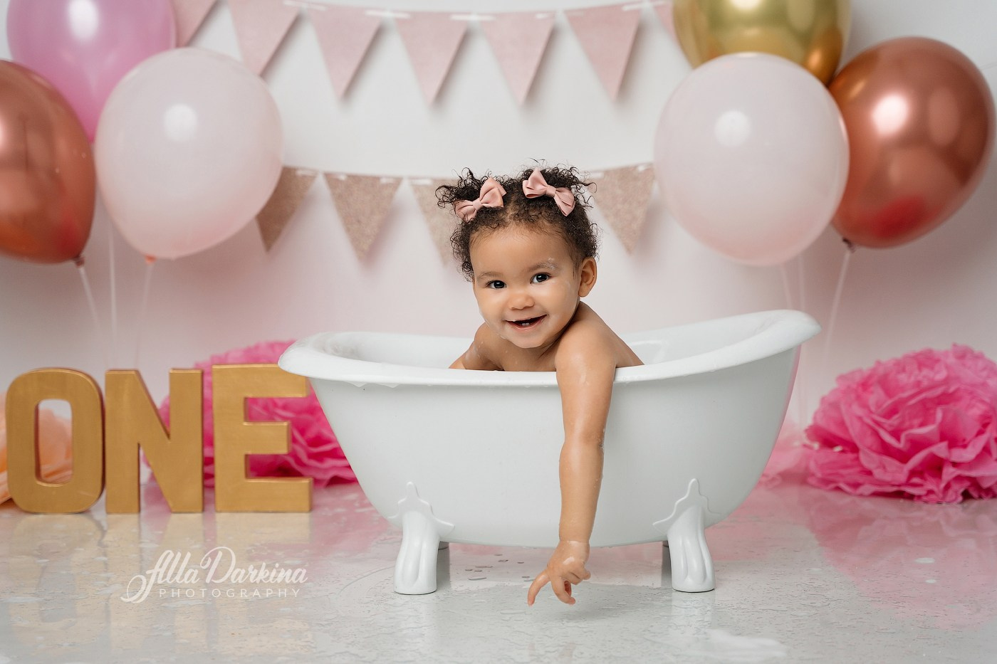First year selebration. Newborn and family photographer. Hills District. Sydney