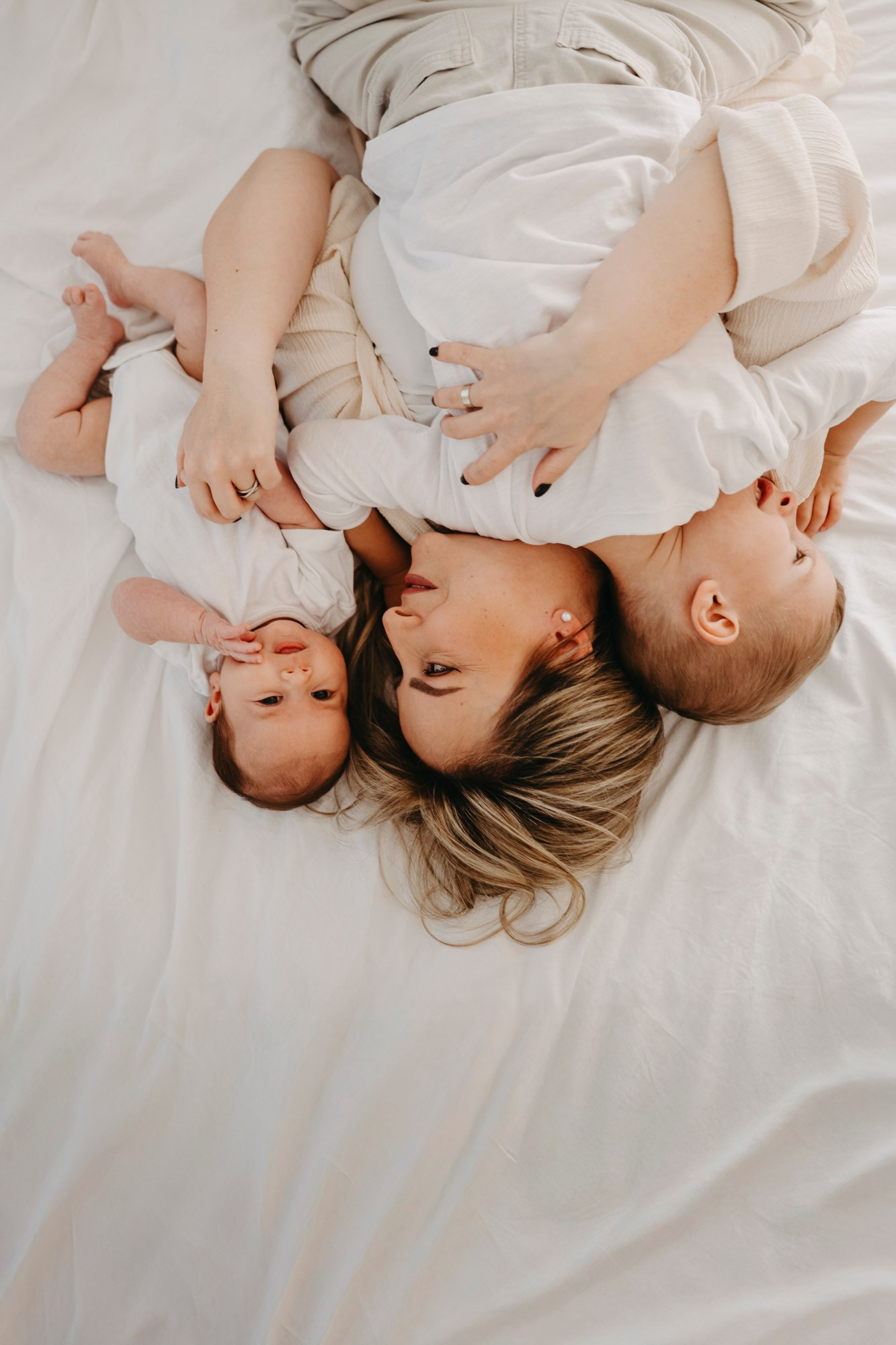 Jelena, Filip, Igor. Deciji i porodicni fotograf u Beogradu Oksana Skendzic