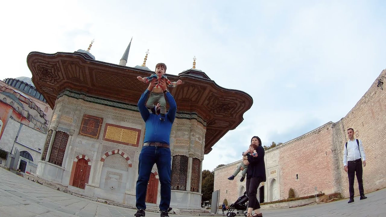 Съёмка видео в Стамбуле. Wedding, family and lifestyle photographer Anatoly. Photo sessions on rooftops with seagulls. Istanbul