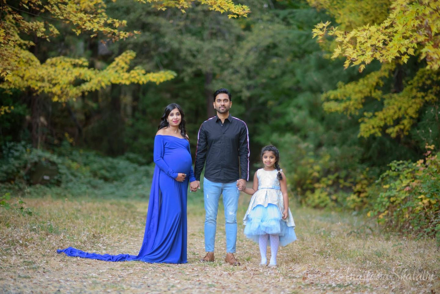 Fall pregnancy photos Rocklin, Roseville, Sacramento. Family photographer in Roseville, Rocklin, Folsom, Sacramento