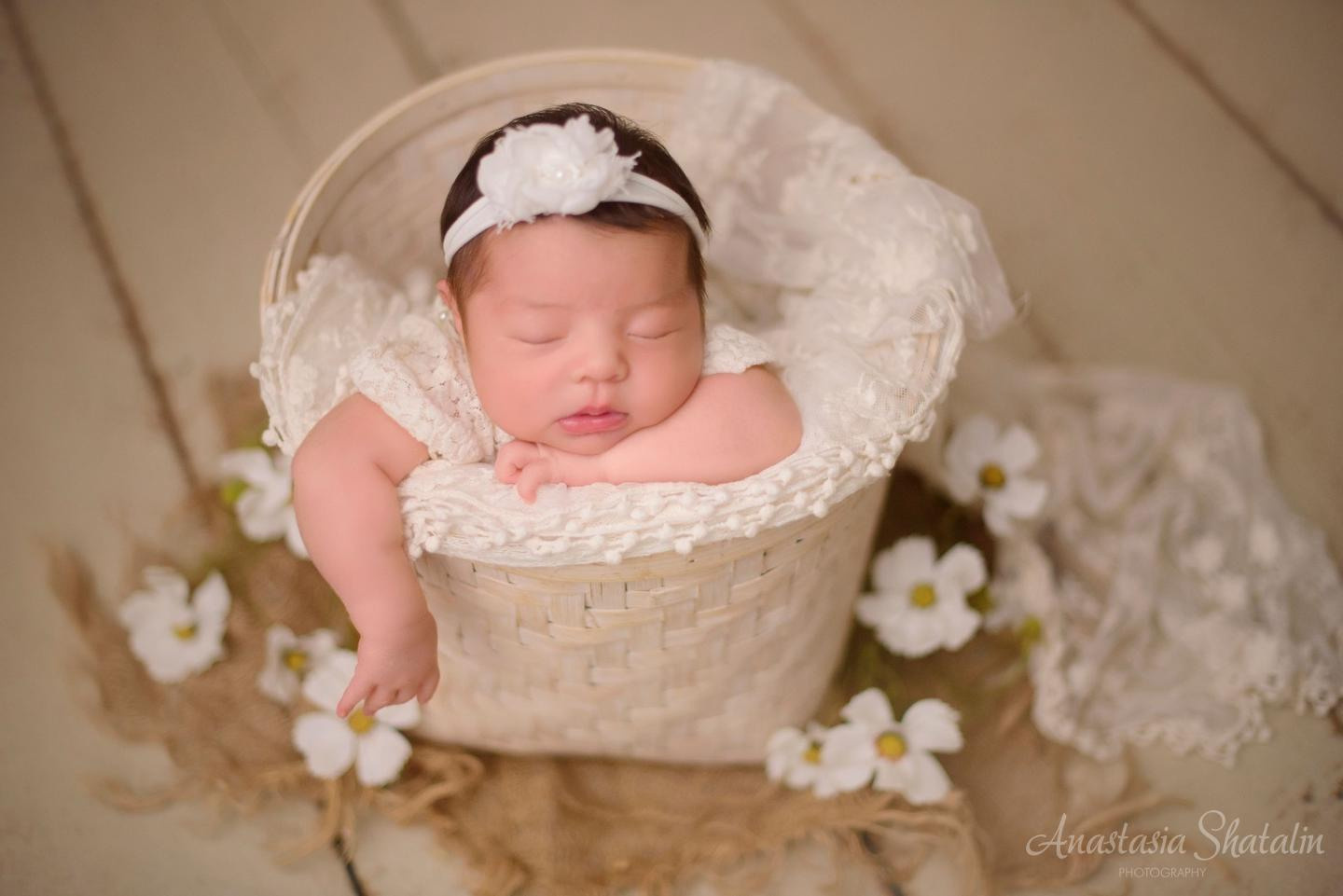Yuba city newborn photographer. Family photographer in Roseville, Rocklin, Folsom, Sacramento