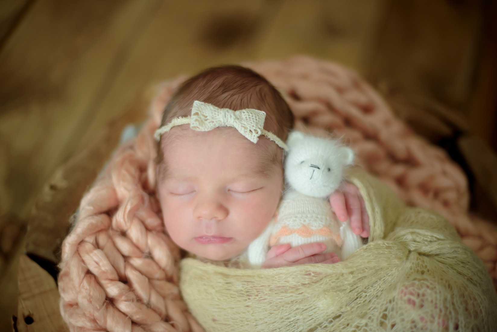 Newborn photography in Roseville, CA. Family photographer in Roseville, Rocklin, Folsom, Sacramento