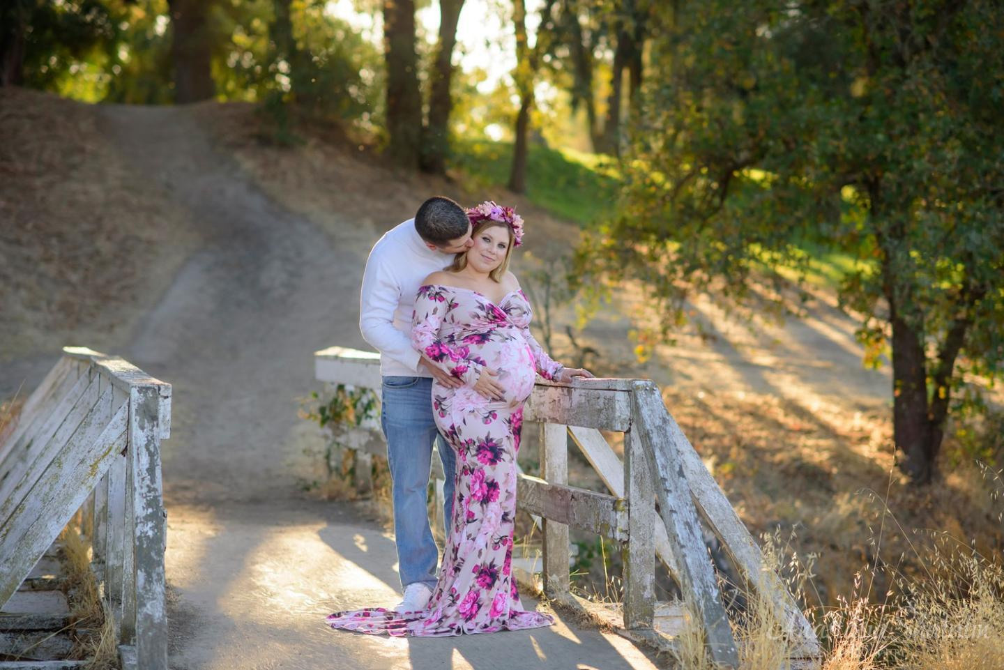 Maternity photoshoot. Family photographer in Roseville, Rocklin, Folsom, Sacramento