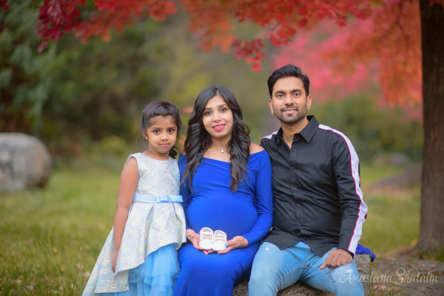 Fall pregnancy photos Rocklin, Roseville, Sacramento. Family photographer in Roseville, Rocklin, Folsom, Sacramento