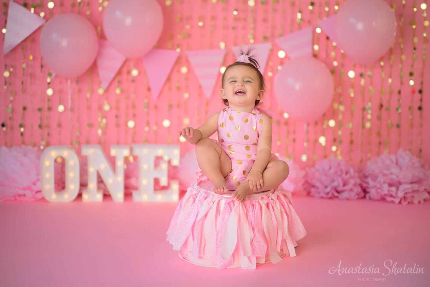 First birthday baby photographer Roseville. Family photographer in Roseville, Rocklin, Folsom, Sacramento