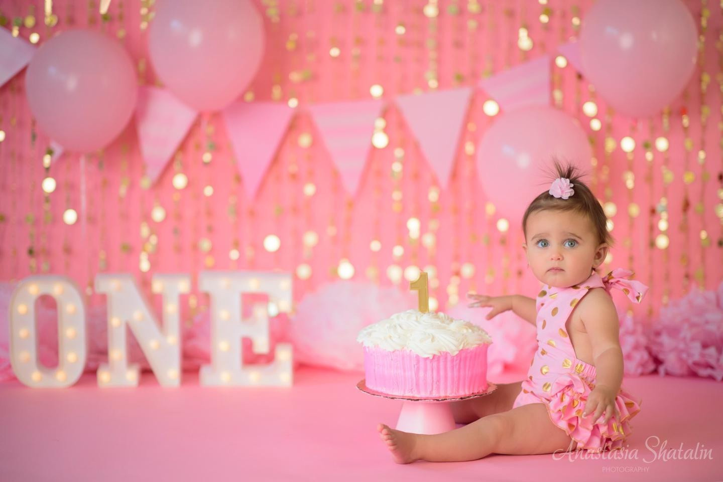 First birthday baby photographer Roseville. Family photographer in Roseville, Rocklin, Folsom, Sacramento