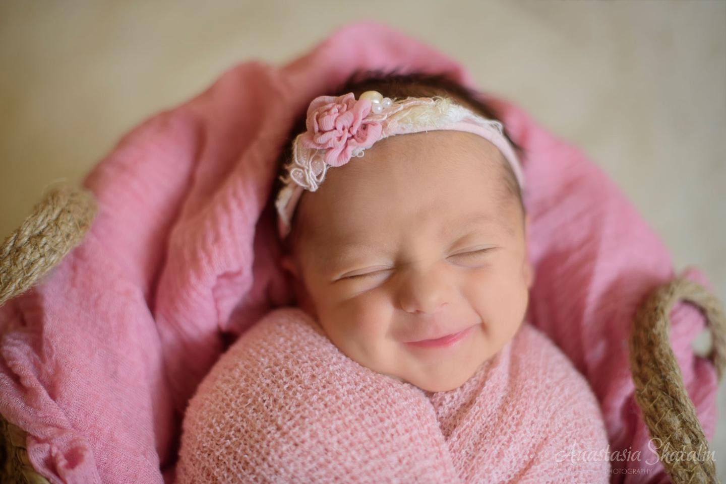 Wild one girl cake smash first birthday Rocklin. Family photographer in Roseville, Rocklin, Folsom, Sacramento