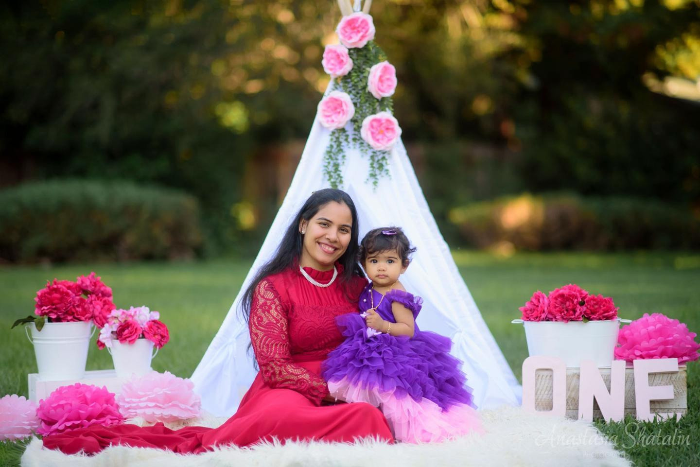 Family and birthday photos Roseville. Family photographer in Roseville, Rocklin, Folsom, Sacramento