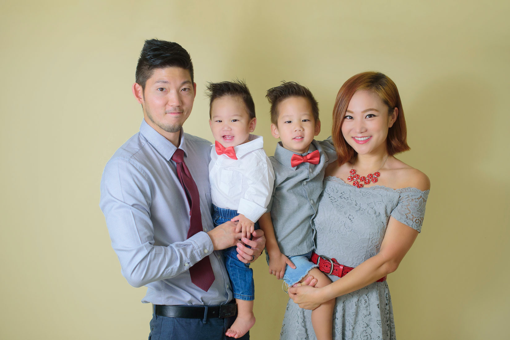 Mickey mouse first birthday session. Family photographer in Roseville, Rocklin, Folsom, Sacramento