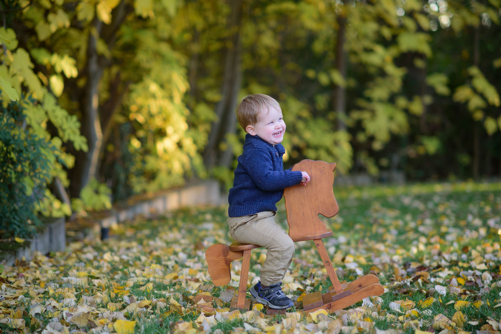 Autumn family photographer Roseville, Rocklin, Sacramento, granite bay Folsom. Family photographer in Roseville, Rocklin, Folsom, Sacramento