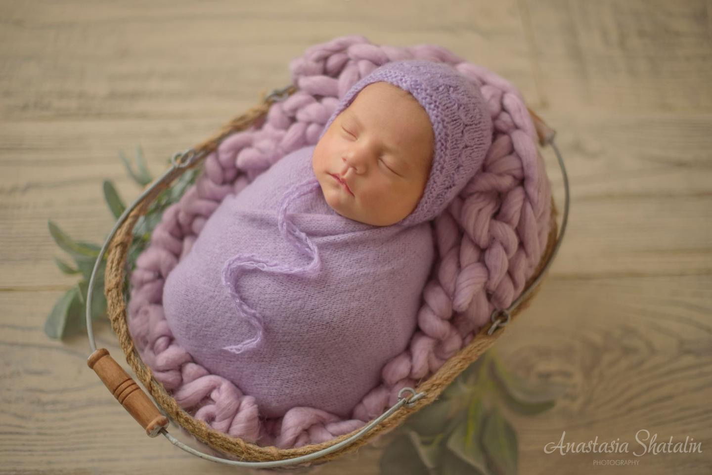 Roseville newborn photography. Family photographer in Roseville, Rocklin, Folsom, Sacramento