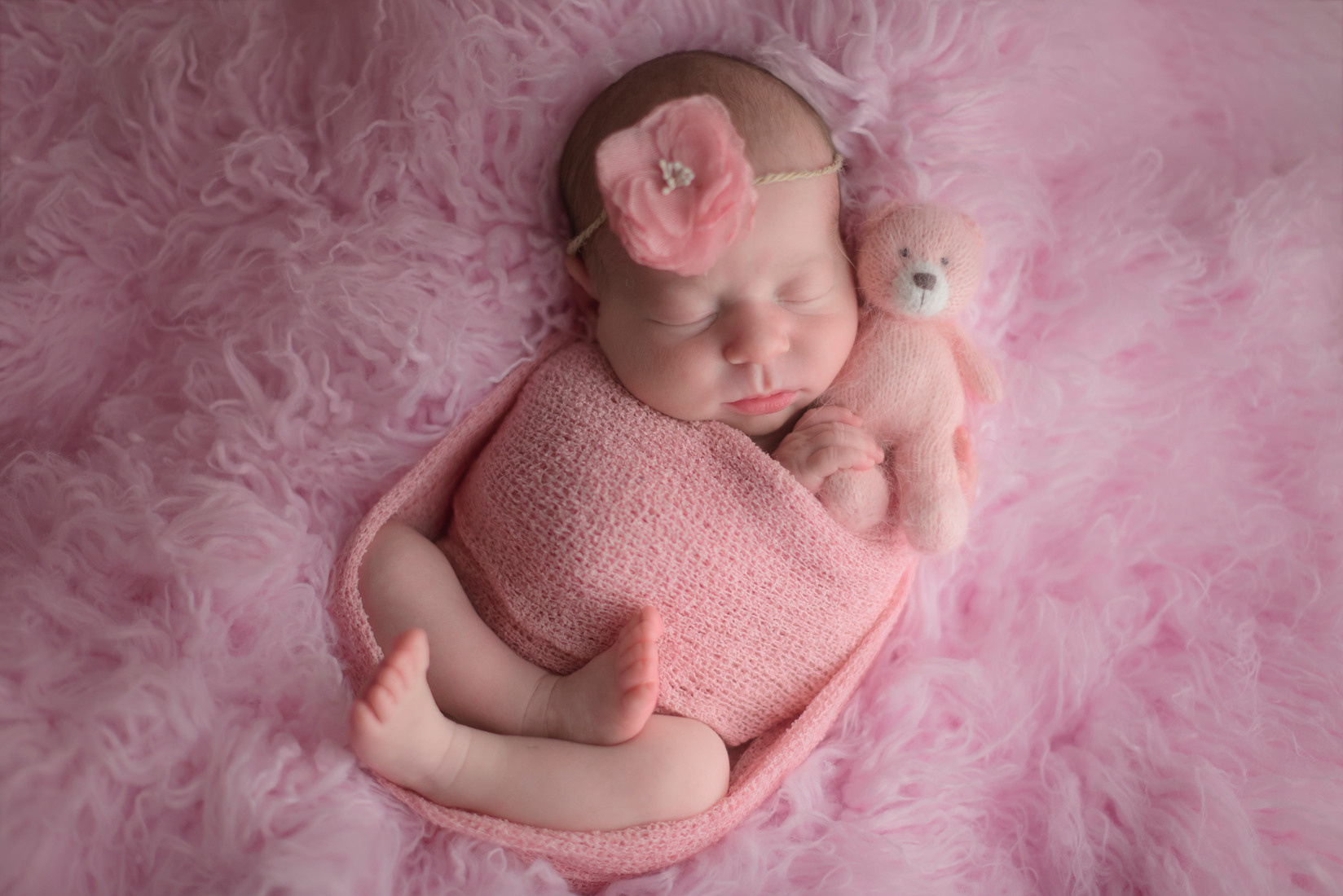Newborn photography Sacramento. Family photographer in Roseville, Rocklin, Folsom, Sacramento