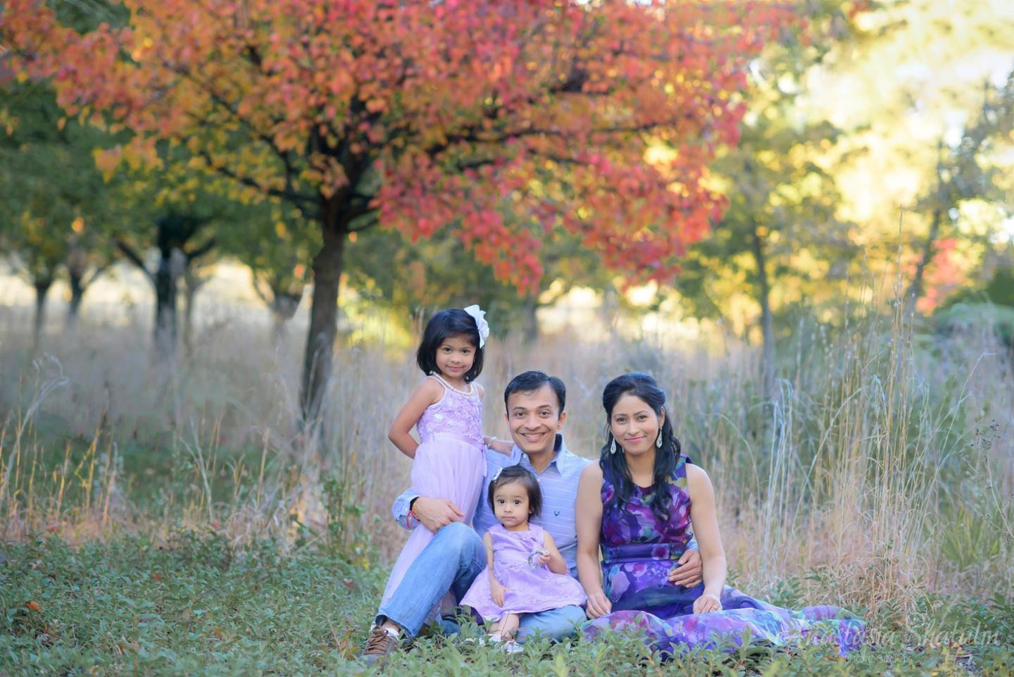 Fall family portrait photographer Folsom, CA. Family photographer in Roseville, Rocklin, Folsom, Sacramento