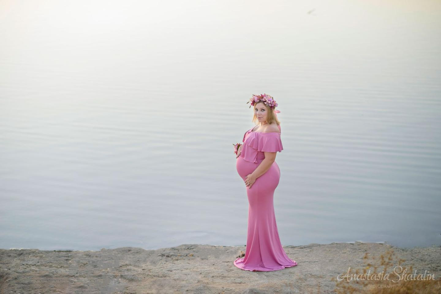 Maternity photoshoot. Family photographer in Roseville, Rocklin, Folsom, Sacramento
