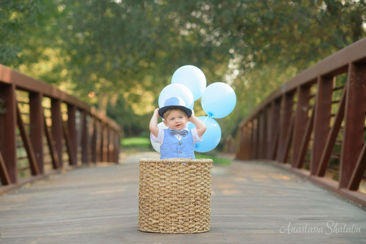 First birthday photographer Sacramento. Family photographer in Roseville, Rocklin, Folsom, Sacramento