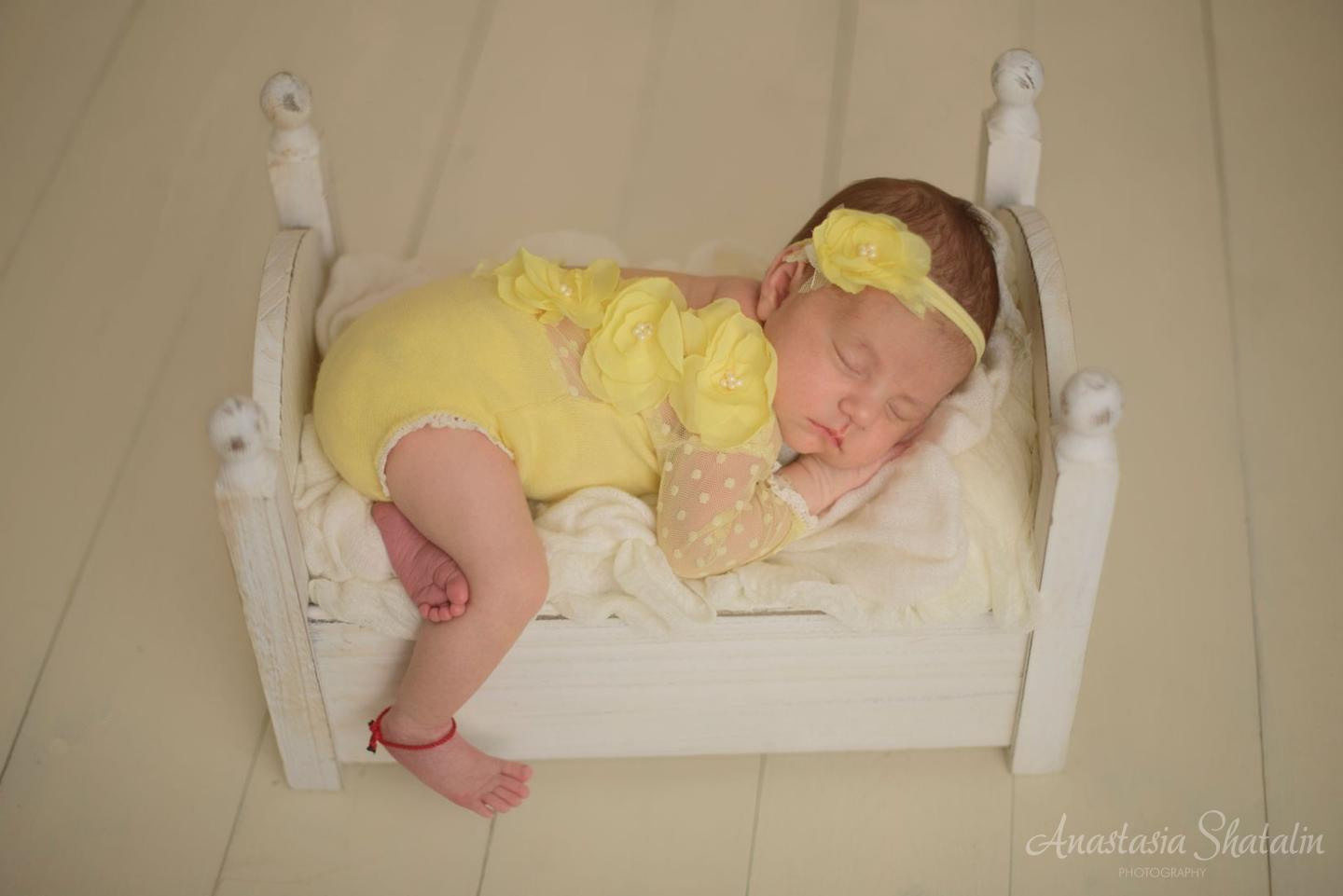 Roseville newborn photography. Family photographer in Roseville, Rocklin, Folsom, Sacramento