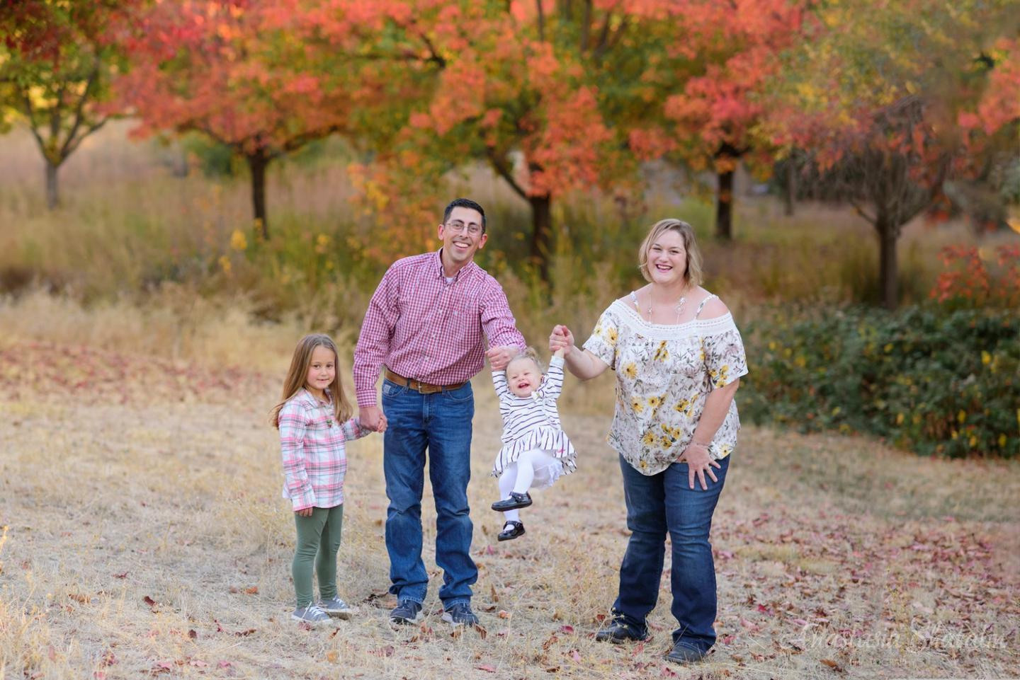 Outdoor fall location with family photographer. Family photographer in Roseville, Rocklin, Folsom, Sacramento