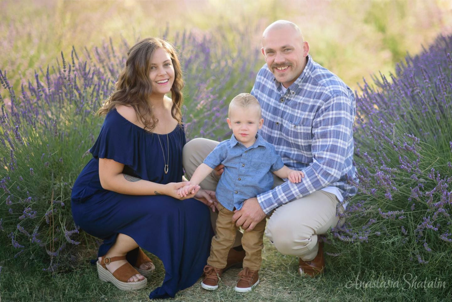 Summer family portrait photography Sacramento. Family photographer in Roseville, Rocklin, Folsom, Sacramento