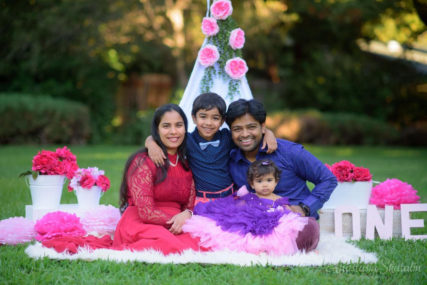 Family and birthday photos Roseville. Family photographer in Roseville, Rocklin, Folsom, Sacramento