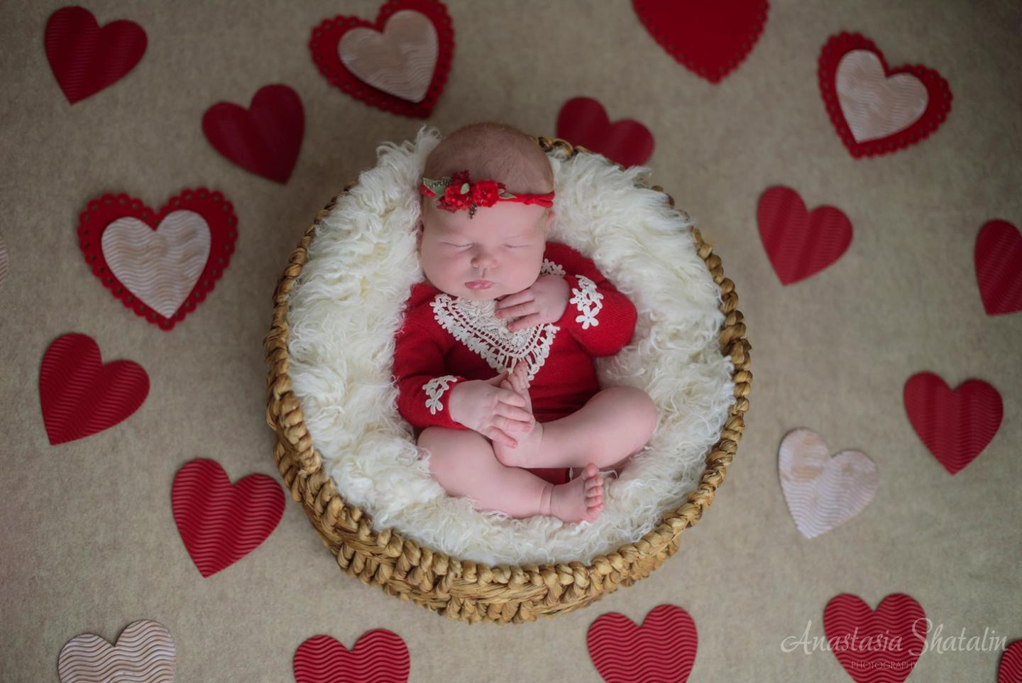 Newborn photographer Rocklin, CA. Family photographer in Roseville, Rocklin, Folsom, Sacramento