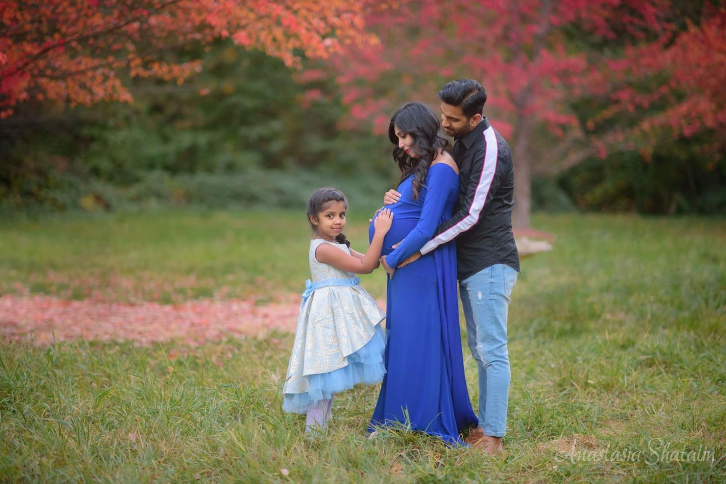 Fall pregnancy photos Rocklin, Roseville, Sacramento. Family photographer in Roseville, Rocklin, Folsom, Sacramento