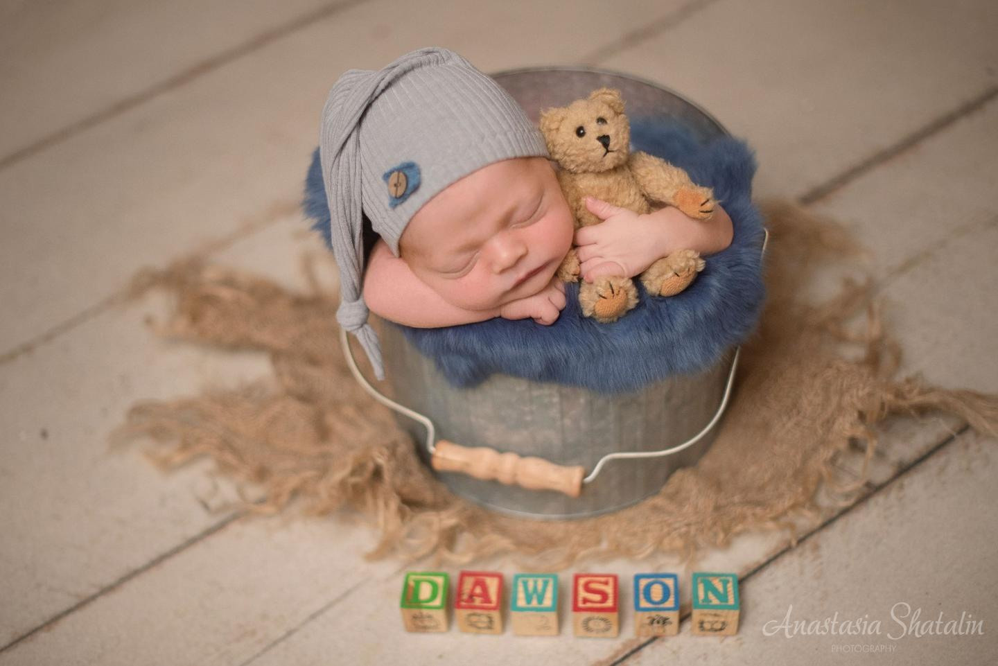 Newborn photographer Rocklin California. Family photographer in Roseville, Rocklin, Folsom, Sacramento
